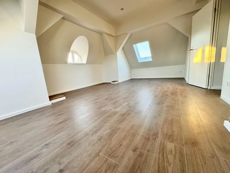 +++Wie Neubau nach Sanierung, 2 Zimmerwohnung mit offener Küche im schönen Lankwitz+++ — photo 1